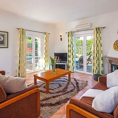 Privada De 4 Quartos, Pisicina, Jardim, Wi-fi מלון אלבופיירה